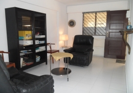 Stone-throw away to Marymount MRT! Fully furnished! Cosy unit! 